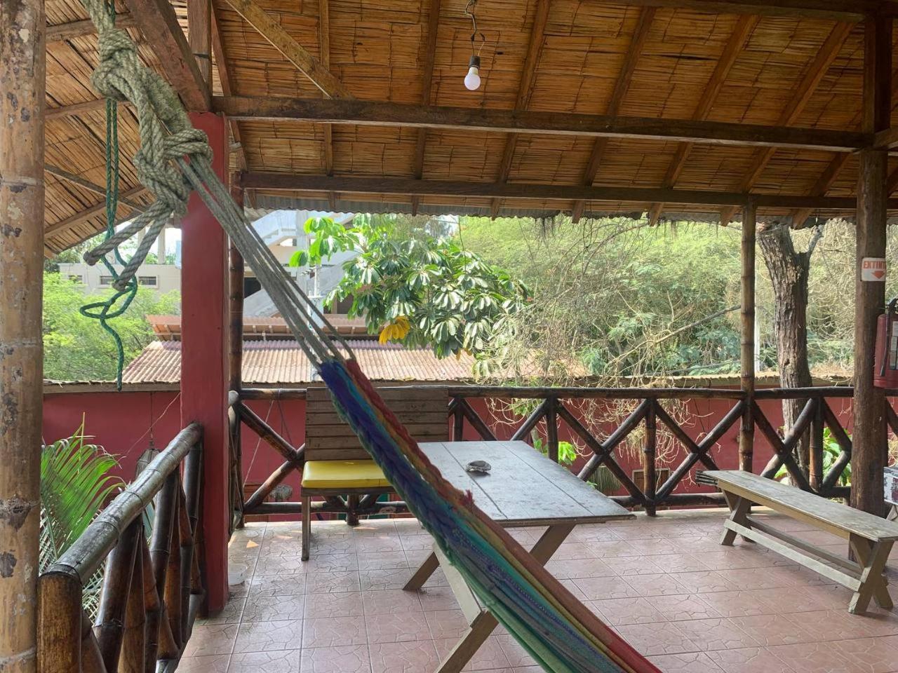 Hostal Mamacucha Montañita 外观 照片